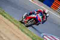 brands-hatch-photographs;brands-no-limits-trackday;cadwell-trackday-photographs;enduro-digital-images;event-digital-images;eventdigitalimages;no-limits-trackdays;peter-wileman-photography;racing-digital-images;trackday-digital-images;trackday-photos